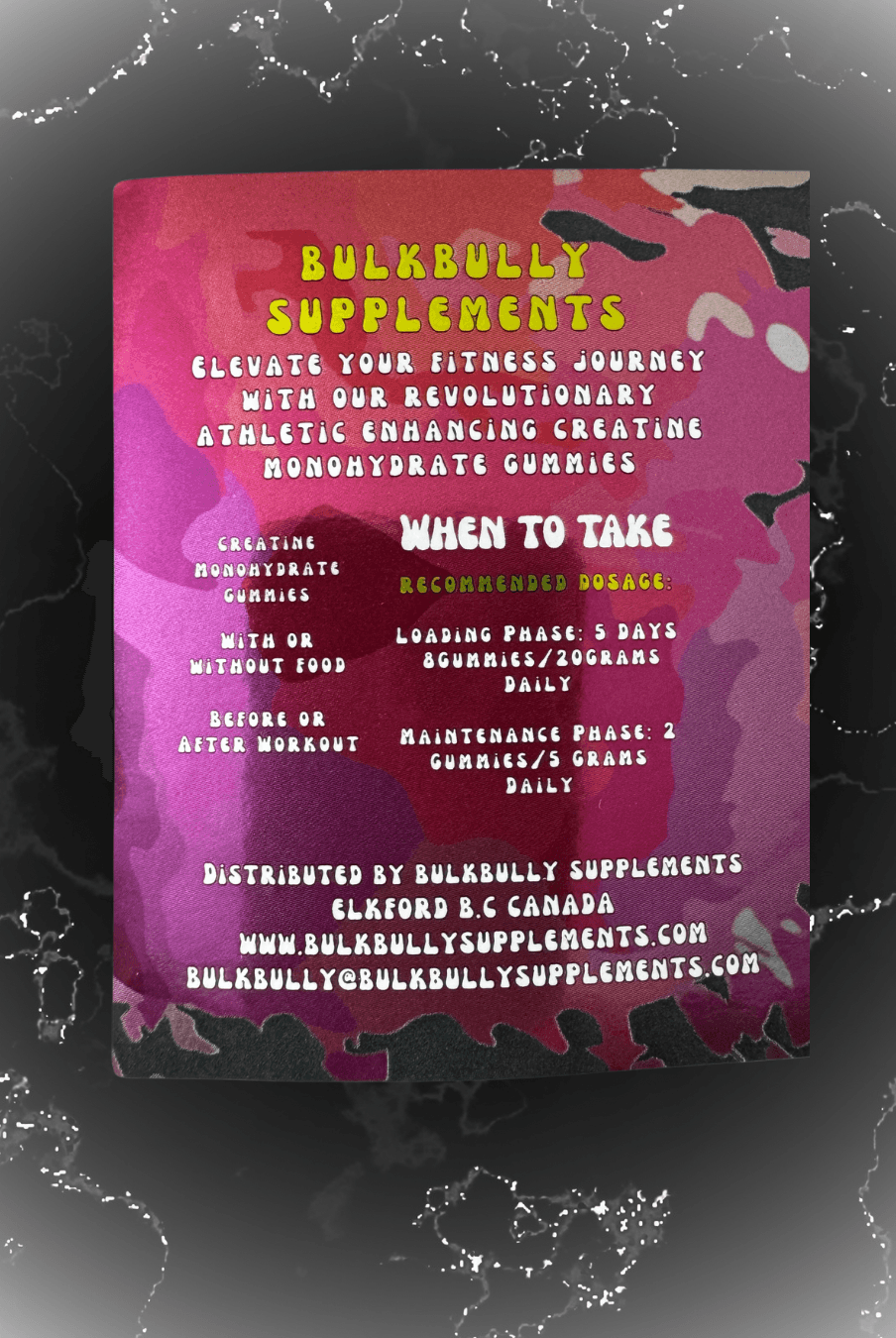 Supplement facts and usage instructions for BulkBully Strawberry Creatine Gummies, detailing dosage for loading and maintenance phases.